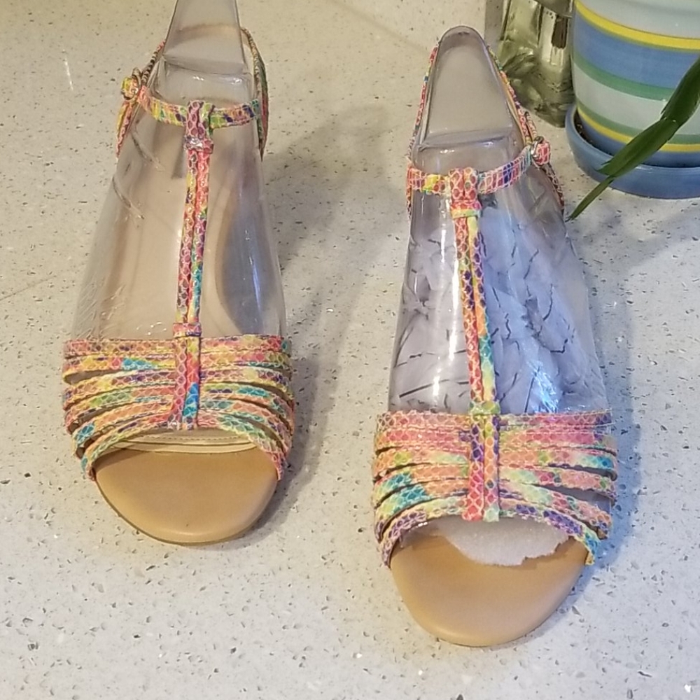 Dress sandals